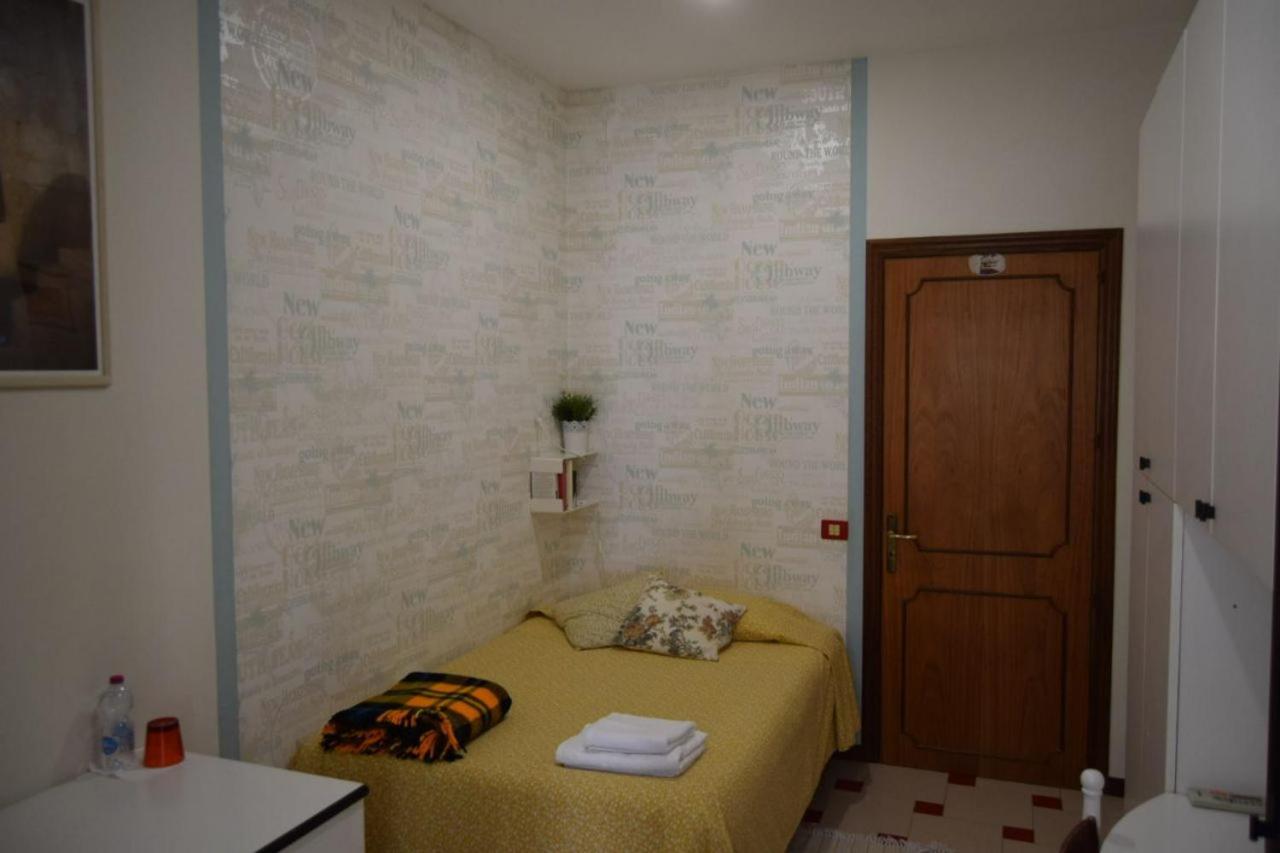 B&B Cactus Giardini Naxos Exterior foto